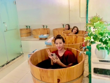 HẠ LONG: 1 Địa danh với vẻ đẹp say đắm lòng người